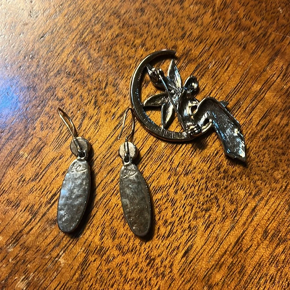 Fairy Pin & Earrings - Picture 4 of 4
